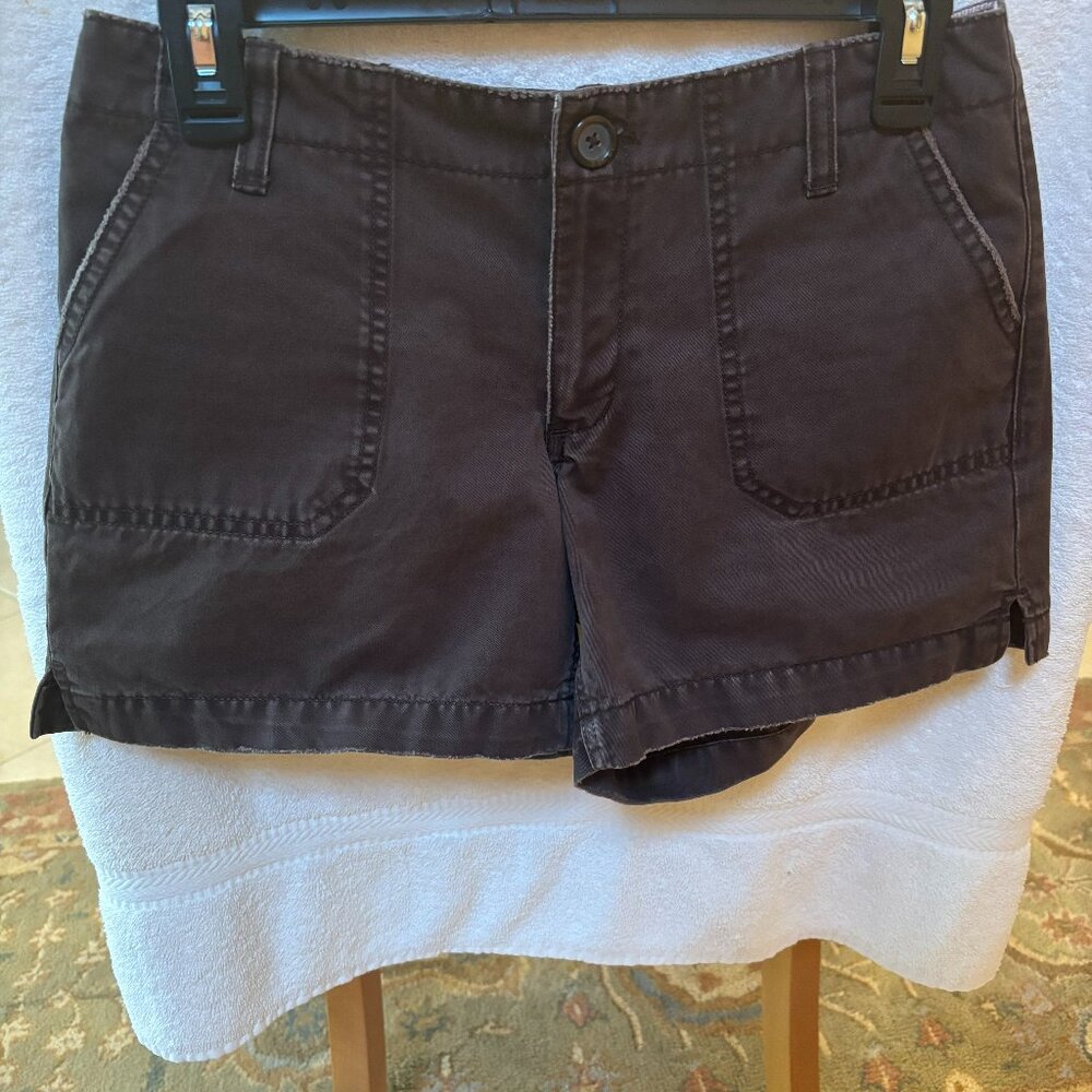 OLD NAVY  SHORTS - SIZE 1